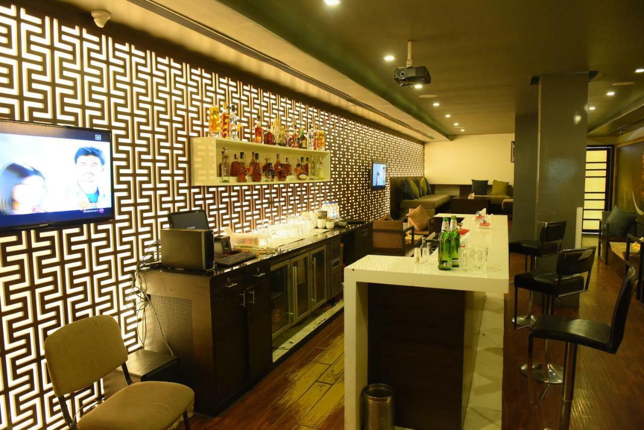 Hôtel Chendhoor Residency à Tiruchirappalli Extérieur photo