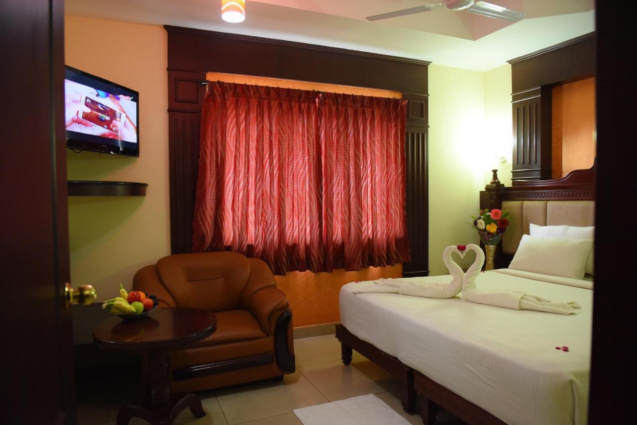 Hôtel Chendhoor Residency à Tiruchirappalli Extérieur photo